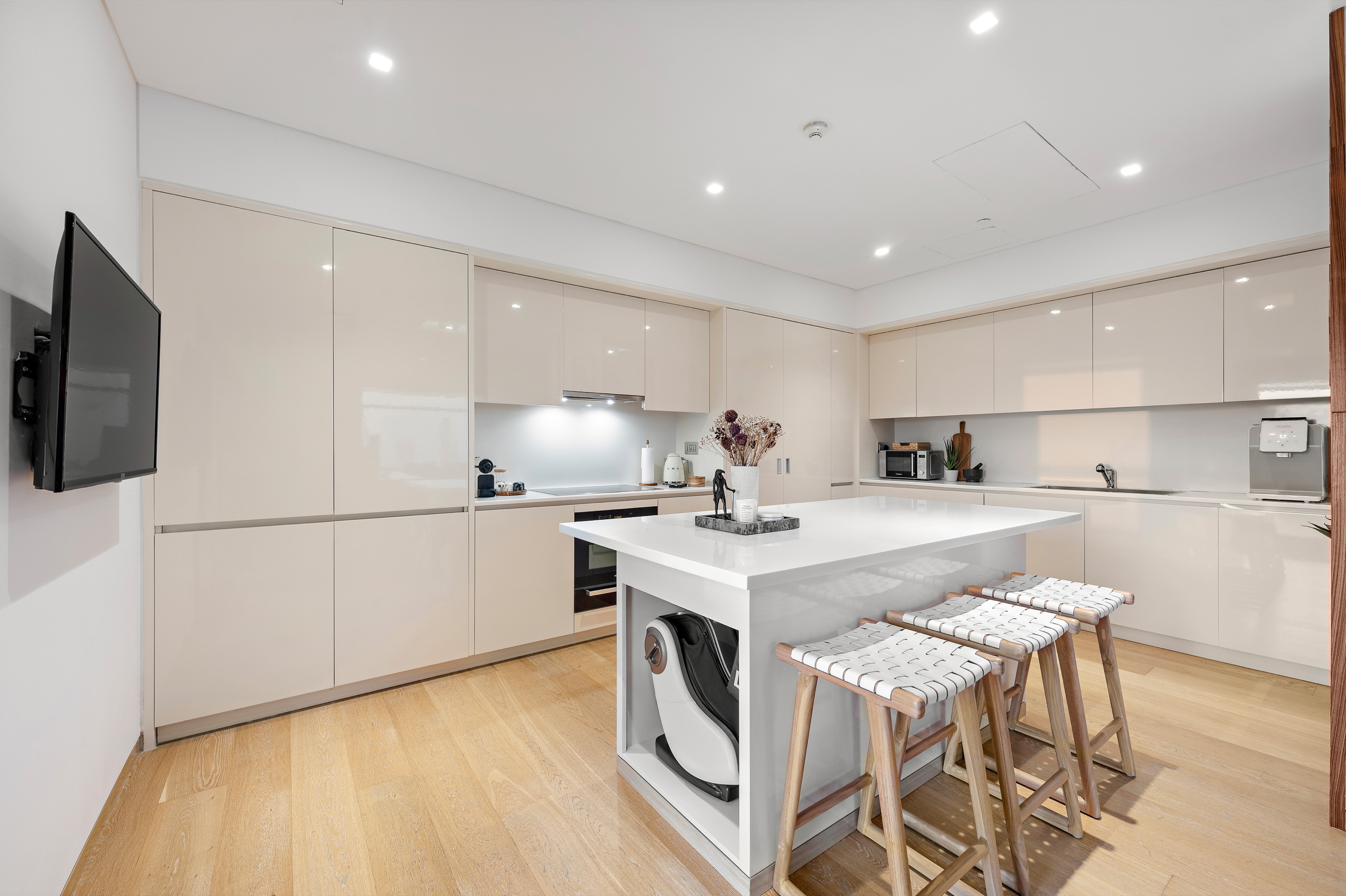 Apartment Photograph 3