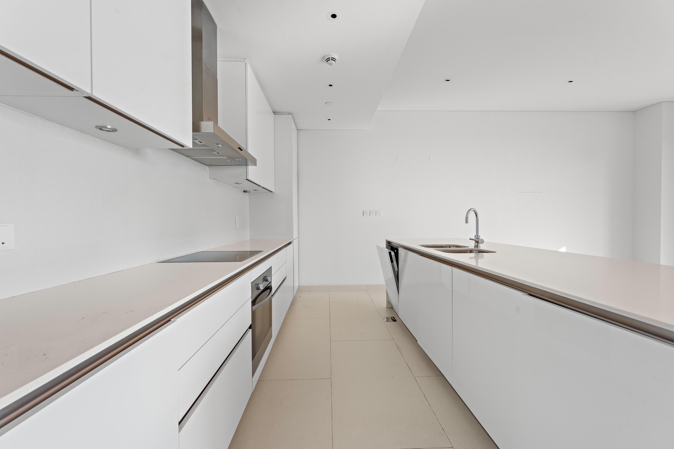 Apartment Photograph 6
