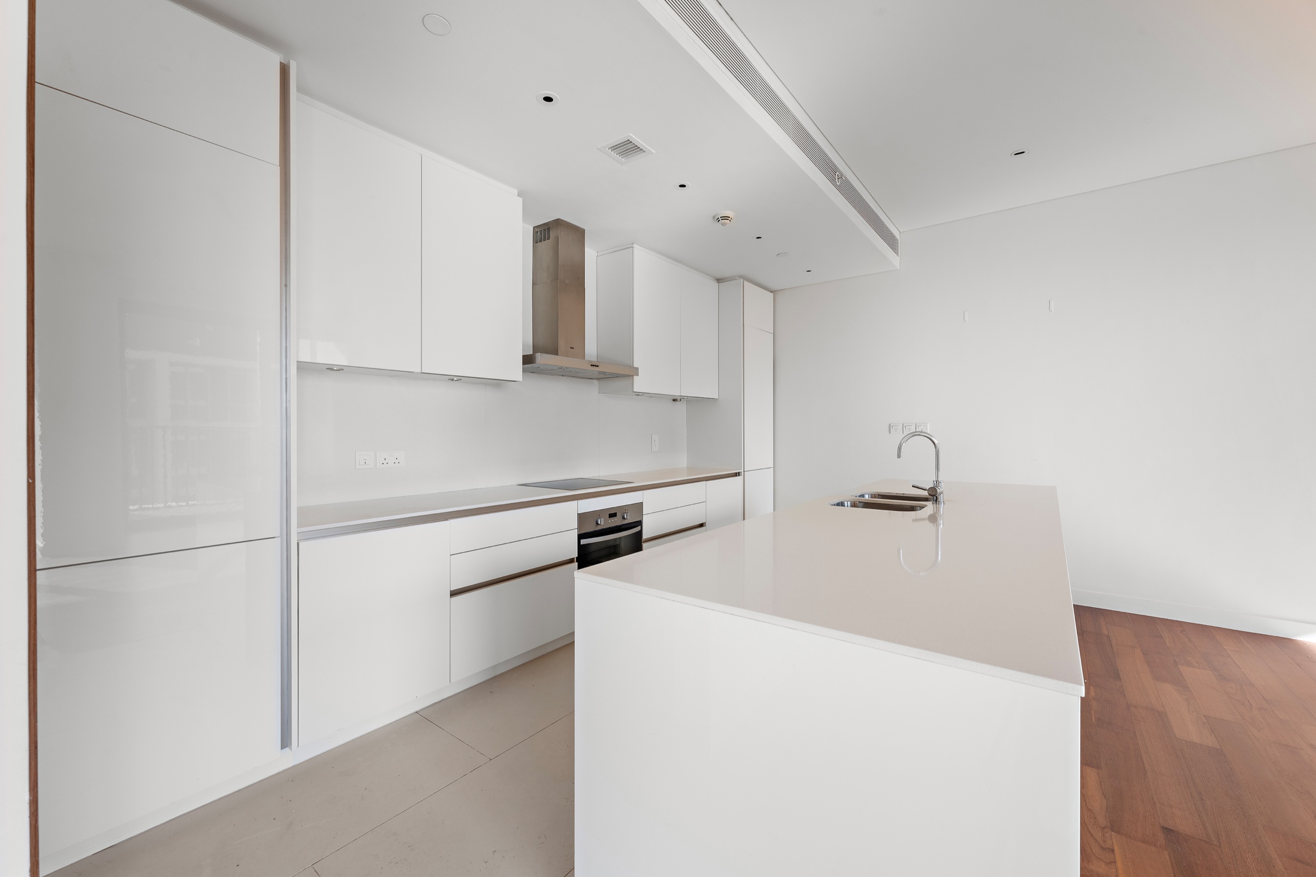 Apartment Photograph 9