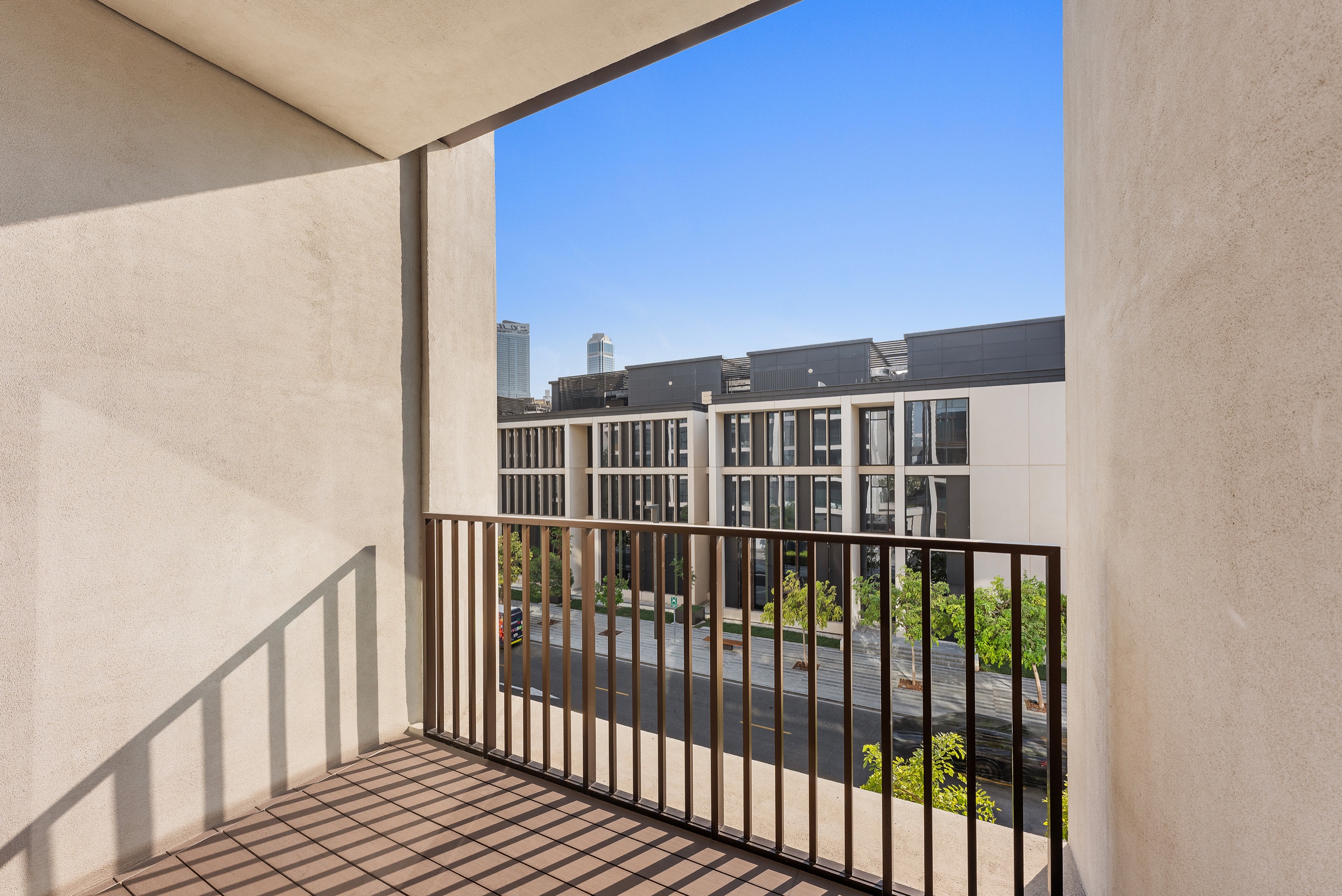 Apartment Photograph 14
