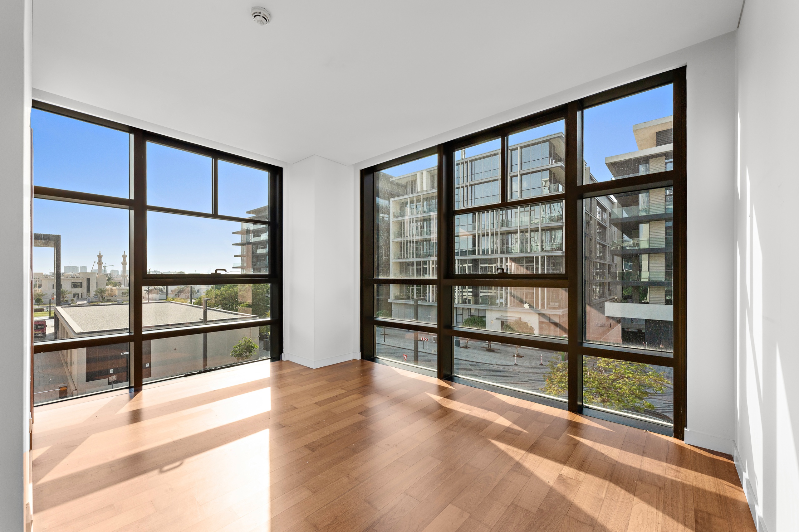 Apartment Photograph 18
