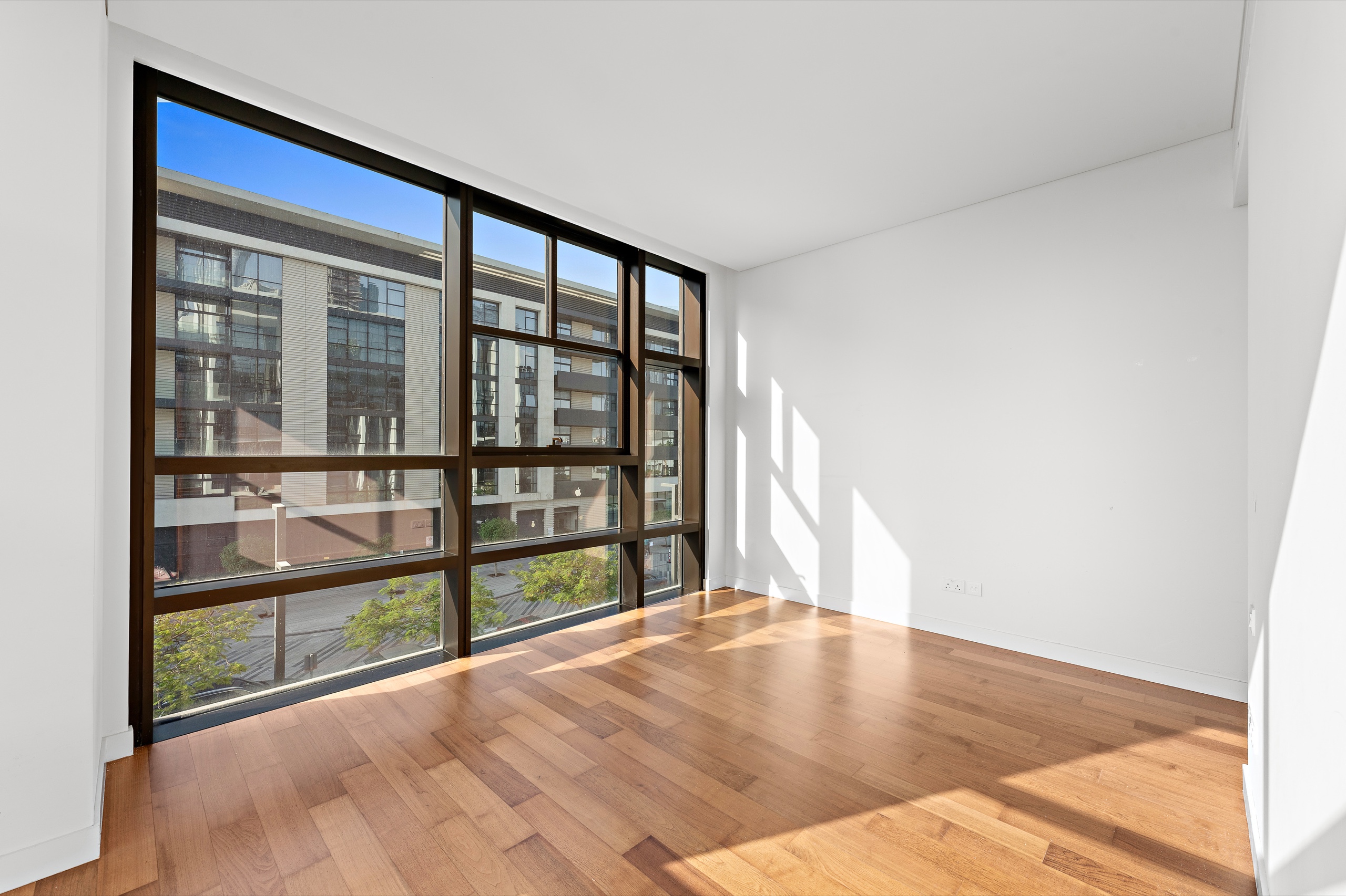 Apartment Photograph 19