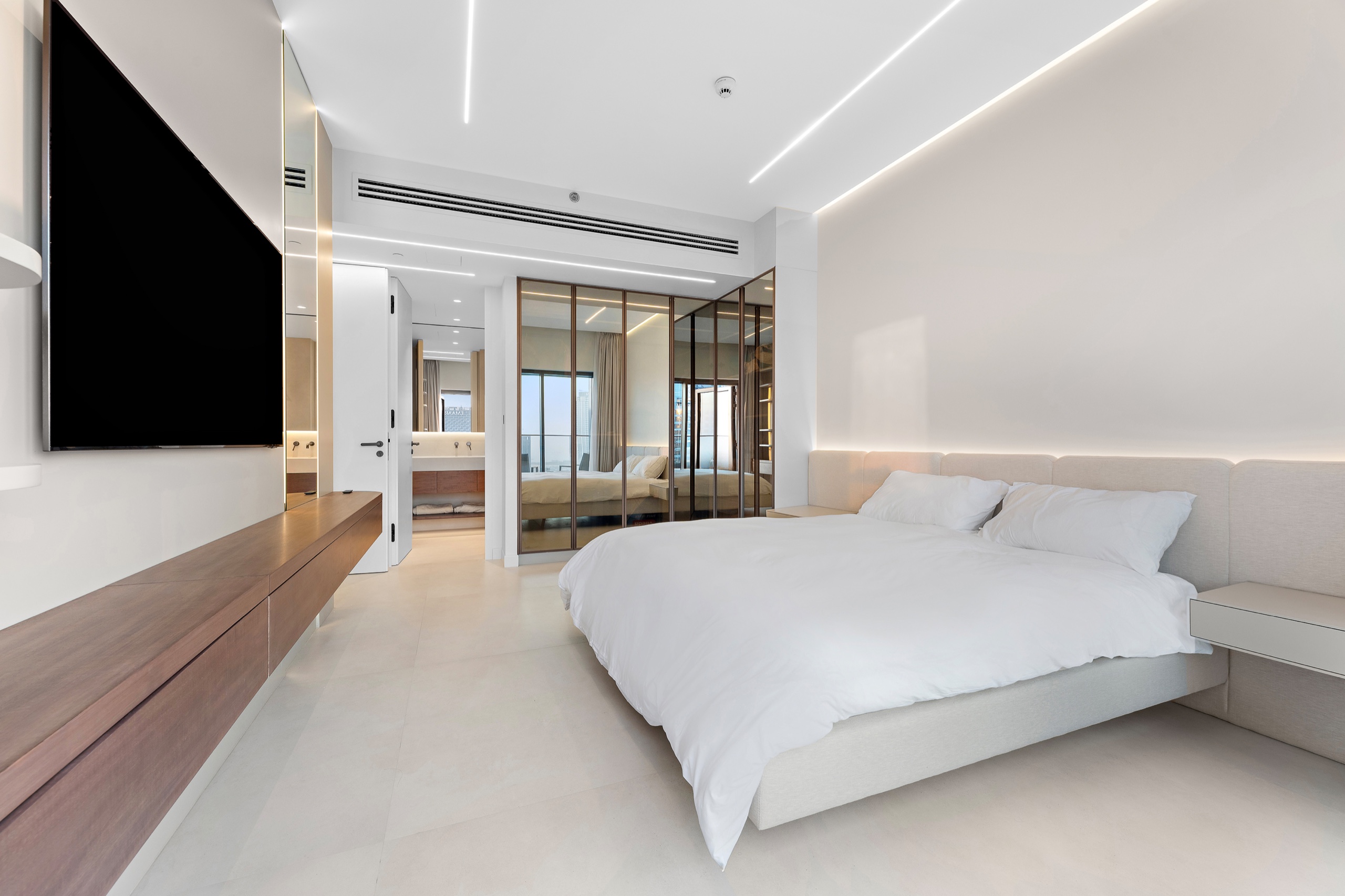 Apartment Photograph 7