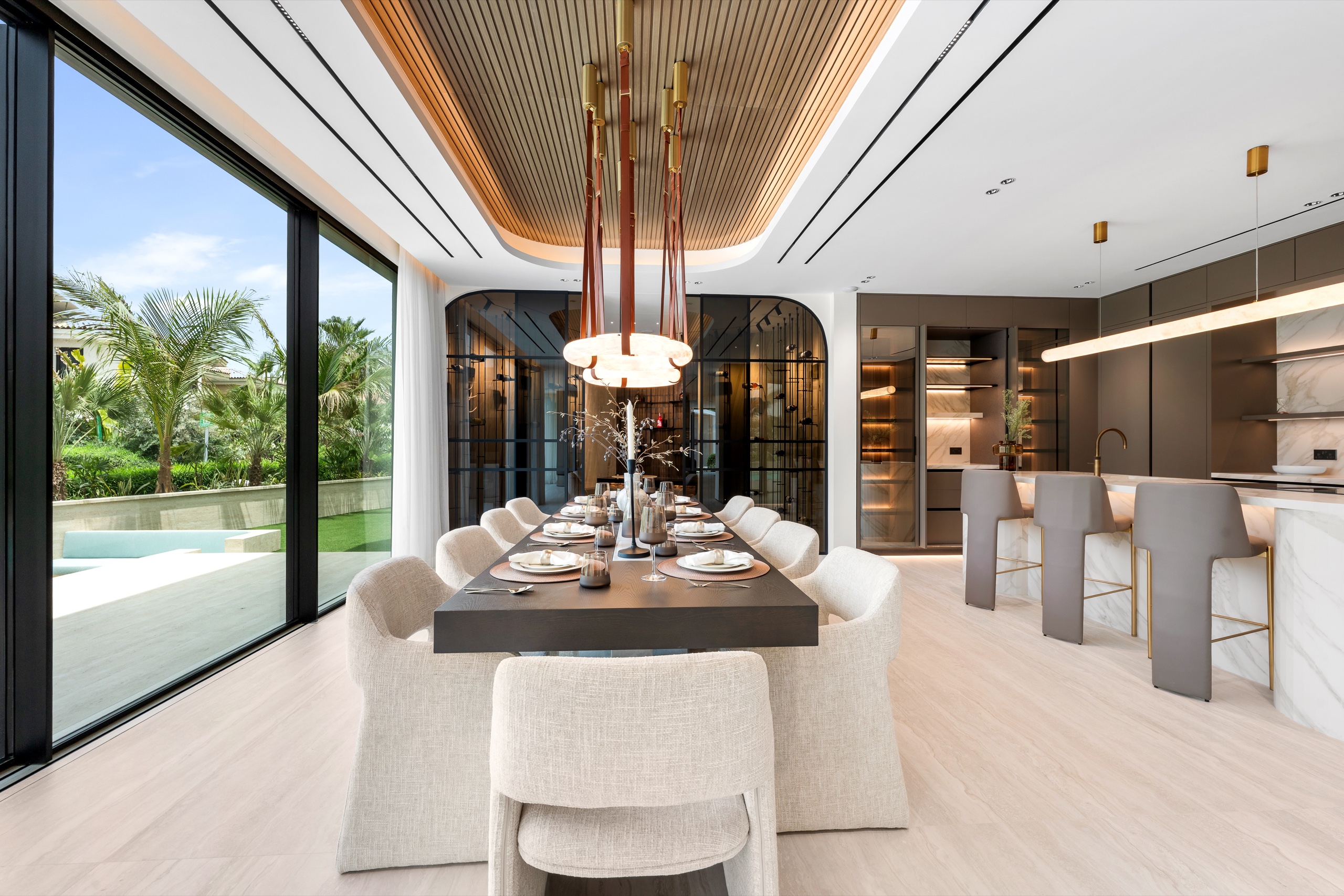 Dining & Kitchen