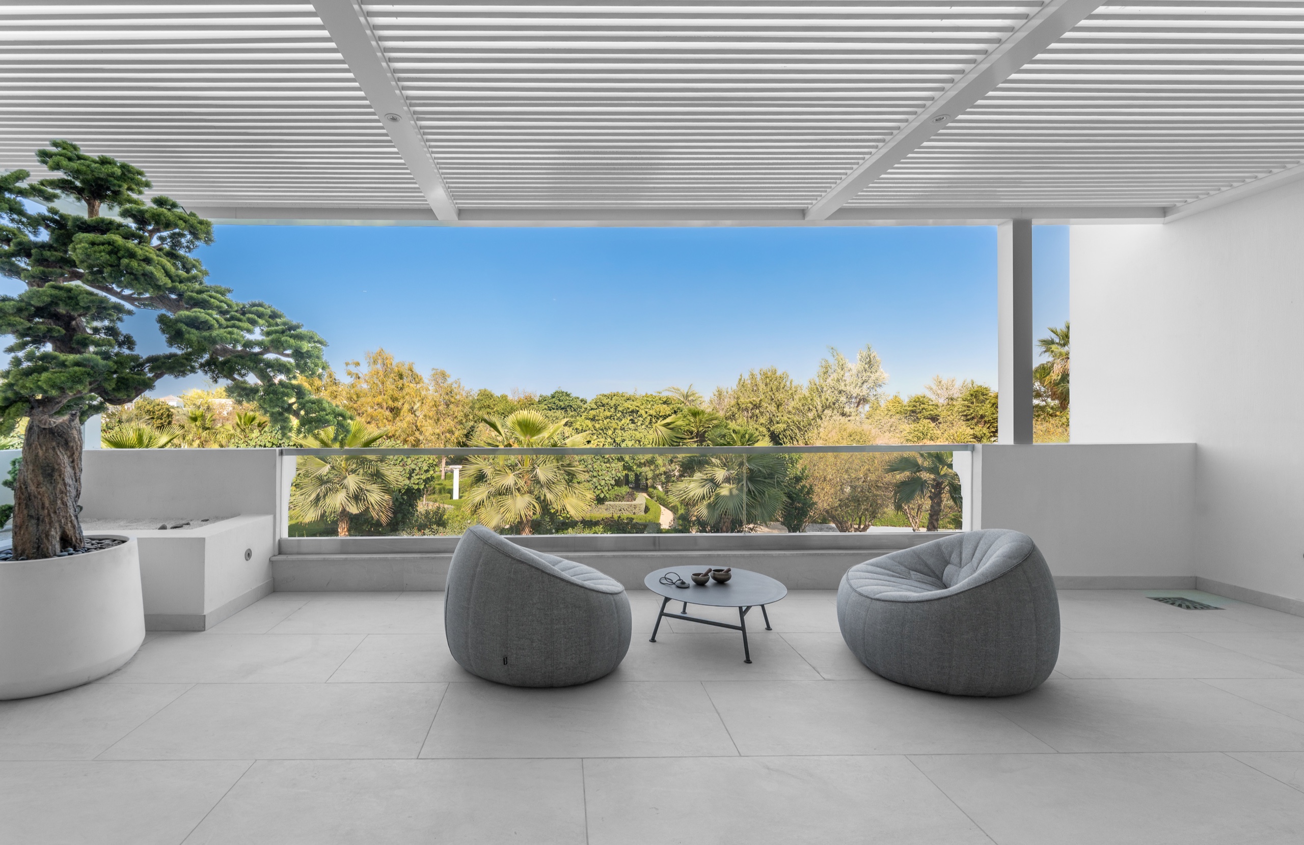 Terrace Lounge